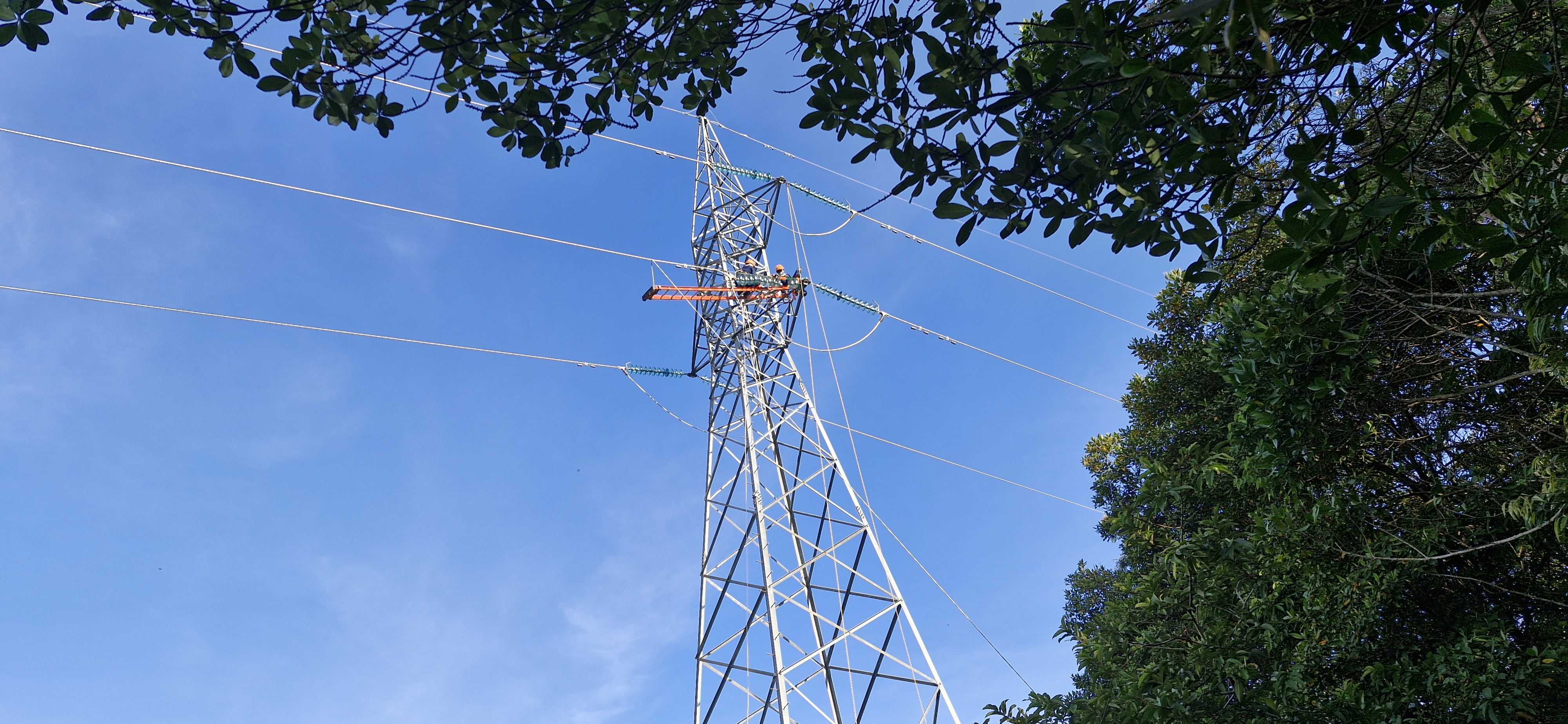 Servicios de energía e infraestructura eléctrica